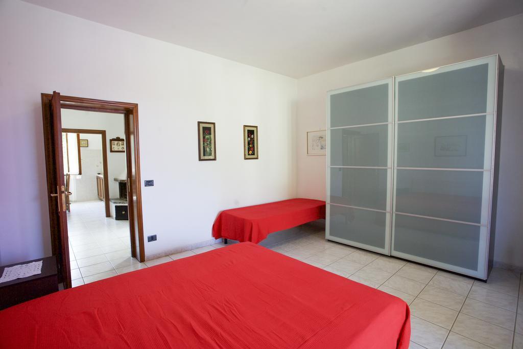 Villa Leo ポルトフェッラーイオ 部屋 写真