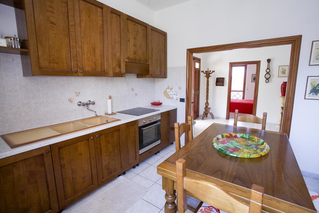 Villa Leo ポルトフェッラーイオ 部屋 写真